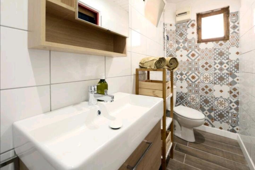 Studio Idealement Place, Calanques Et Centre Ville Ла Сиота Екстериор снимка